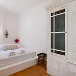 Lindia Villa *